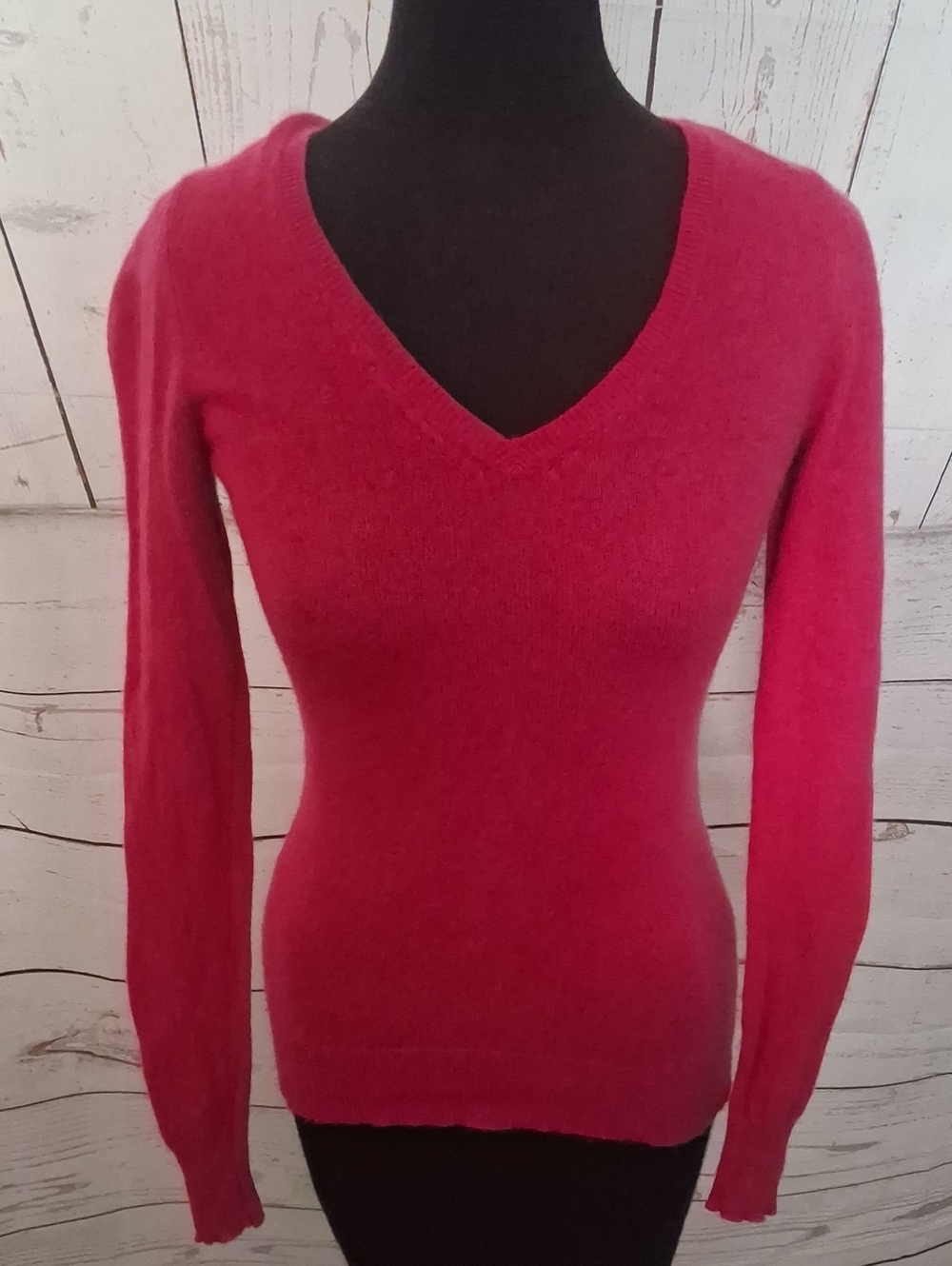 AnnTaylor Women's V-Neck Long Sleeve Cashmere Sweater - Fuchsia Pink Size XS
